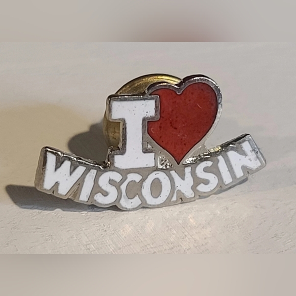 I Love Wisconsin Pin - Picture 1 of 12